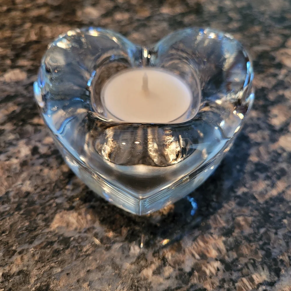💜 NWOT Heavy Glass Heart candle holder
